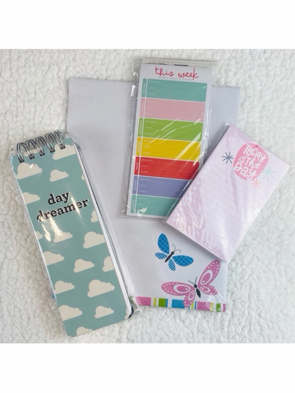 (NWT) 4-Piece Notepad and Paper Variety Bundle